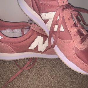 New balance Casual Athletic Shoes